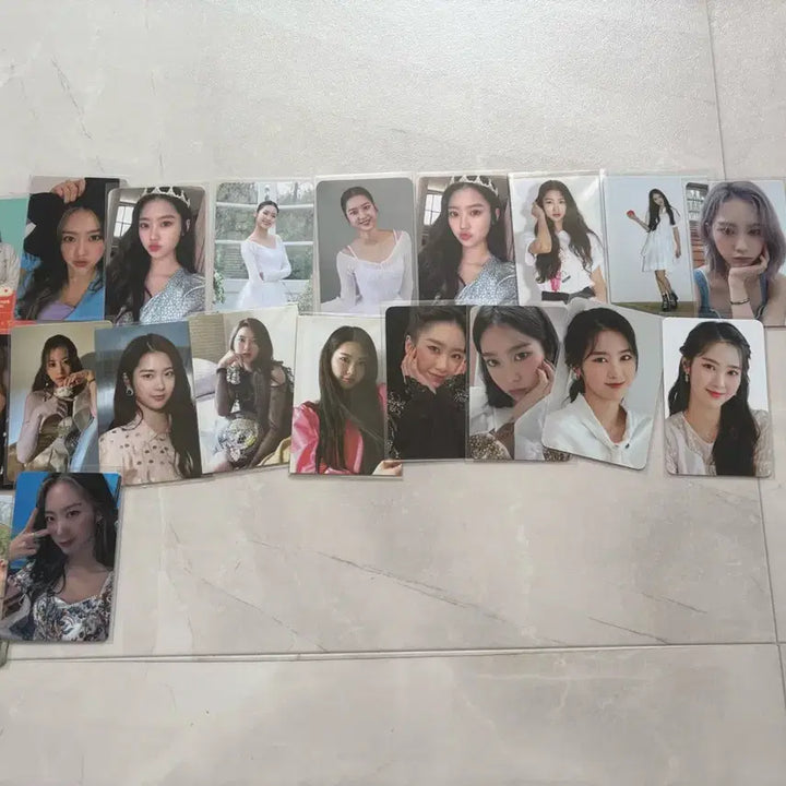 [BUNJANG] OH MY GIRL Jiho Photocard Bundle Set / 오마이걸 지호 공지호 포카 미공포 앨포 공지호