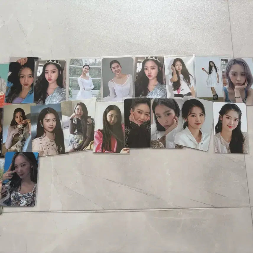 [BUNJANG] OH MY GIRL Jiho Photocard Bundle Set / 오마이걸 지호 공지호 포카 미공포 앨포 공지호