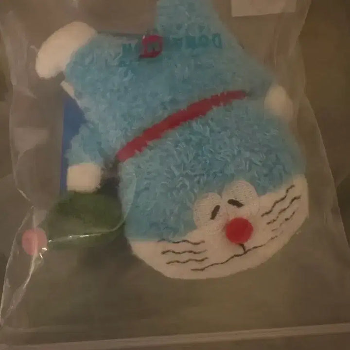 [BUNJANG] 100% Doraemon Hong Kong Limited Edition Flat Mascot Keychain / 100%도라에몽 홍콩 한정 납작 인형 자석 키링 키체인