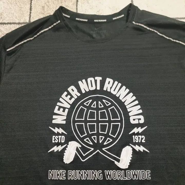 [BUNJANG] Nike Running Dri-FIT Short Sleeve T-Shirt Black XXL / 나이키 러닝 런닝 드라이핏 반팔티 블랙 105