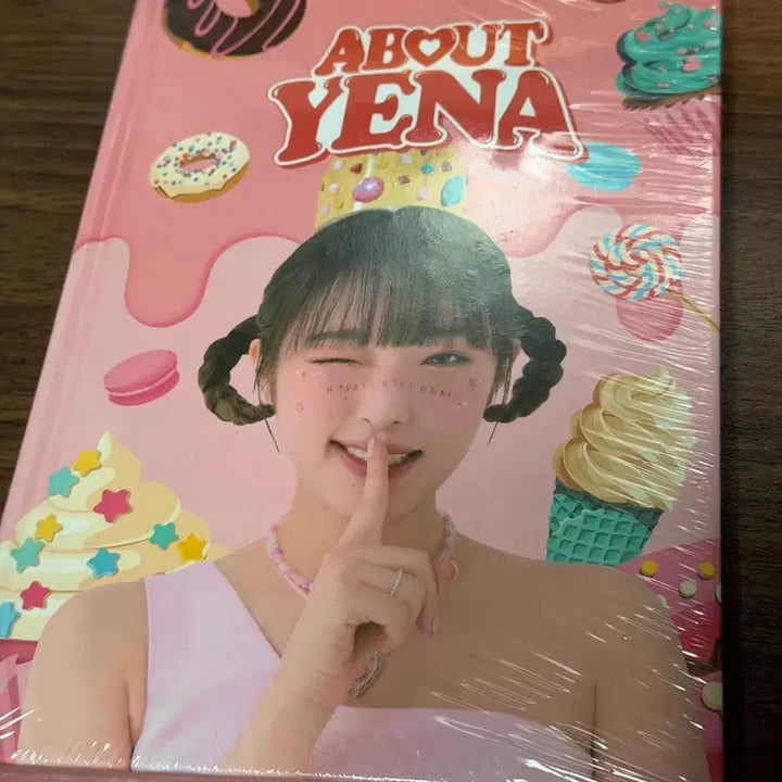 [BUNJANG] Choi Yena Photobook Sealed / 최예나 포토북 미개봉 판매