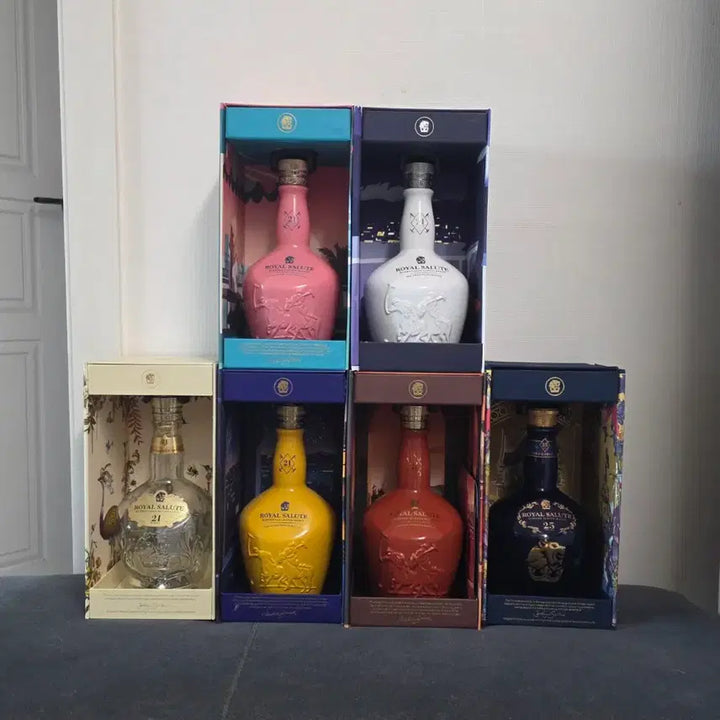 [BUNJANG] Royal Salute 21 Year &amp; 23 Year Old Whisky Empty Bottles with Cases Bundle / 로얄살루트 위스키 공병 일괄