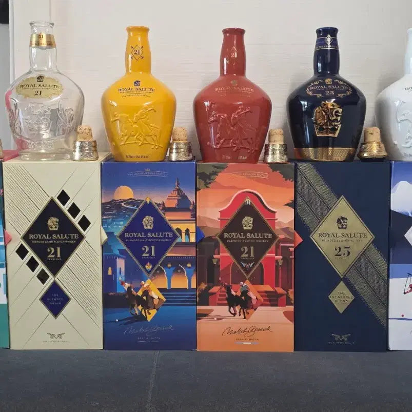 [BUNJANG] Royal Salute 21 Year &amp; 23 Year Old Whisky Empty Bottles with Cases Bundle / 로얄살루트 위스키 공병 일괄