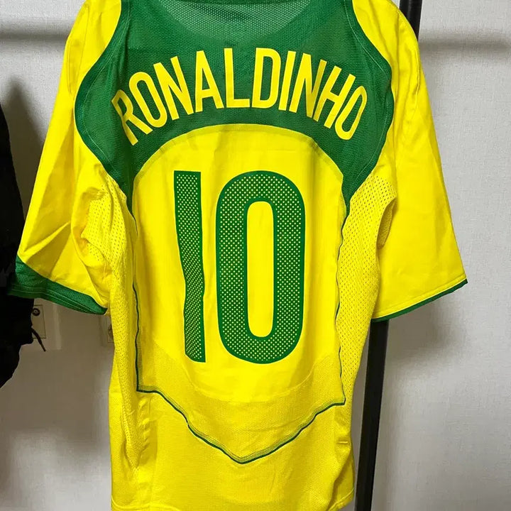 [BUNJANG] Nike Brazil Uniform Ronaldinho L Reissue / 나이키 브라질 유니폼 호나우지뉴 L 리이슈