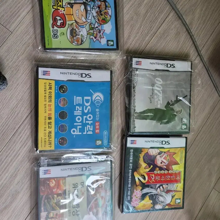 [BUNJANG] Nintendo DS Korean Version Sealed 5 Pack / ds 한글판 밀봉 5개 팔아요.