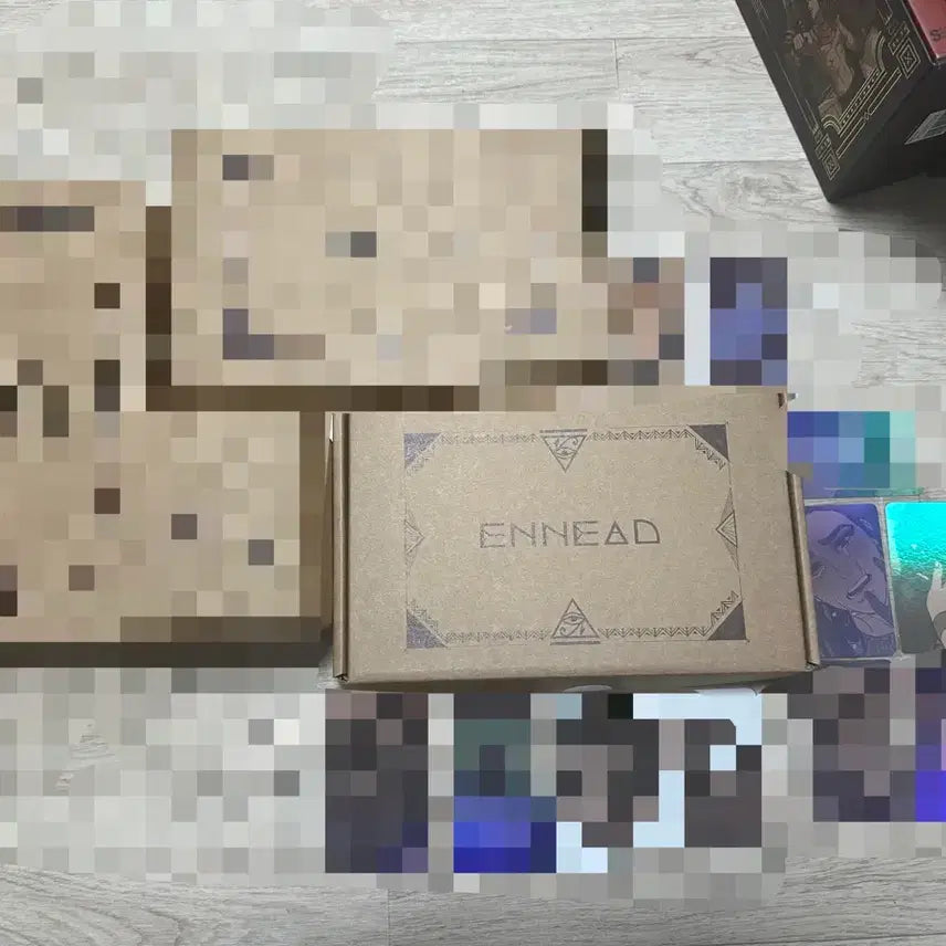 [BUNJANG] Ennead Horus Set Ah-Hut Feather Fan Photocard Bundle Set / 엔네아드 호루스세트아후트 깃털팬포카 세트 일괄 미사용 엽서 포카2장깃털팬