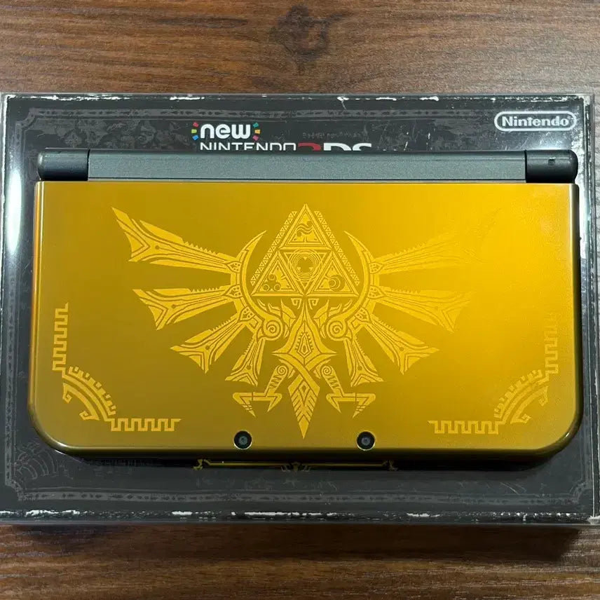 [BUNJANG] Nintendo NEW 3DS LL Hyrule Edition / 닌텐도 NEW 3DS LL 하이랄 에디션