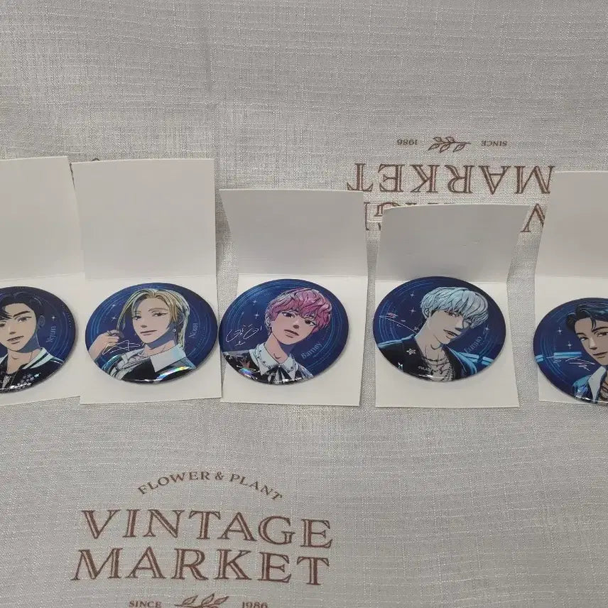 [BUNJANG] PLAVE 2025 Concert Can Badge Set / 플레이브 25년 앙콘 캔뱃지 세트 판매
