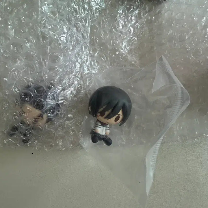 [BUNJANG] Ichiban Kuji Attack on Titan Chokonokko Eren/Mikasa Figure Set (Sealed) / 제일복권 진격의거인 I상 초코노코 에렌/미카사 미개봉 판매 합니다.