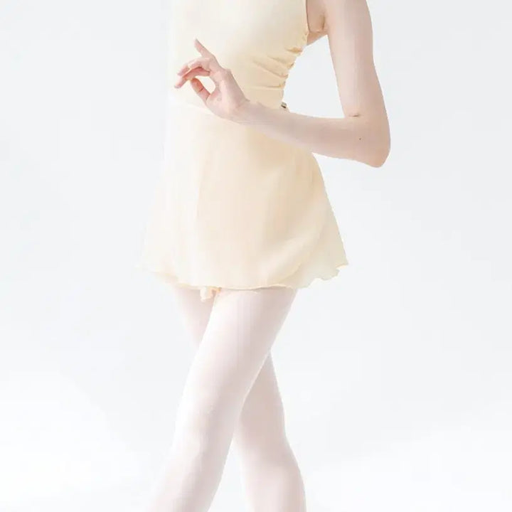 [SOLD OUT] (새상품) 메시아댄스웨어 클린 스커트 커스터드 판매합니다.