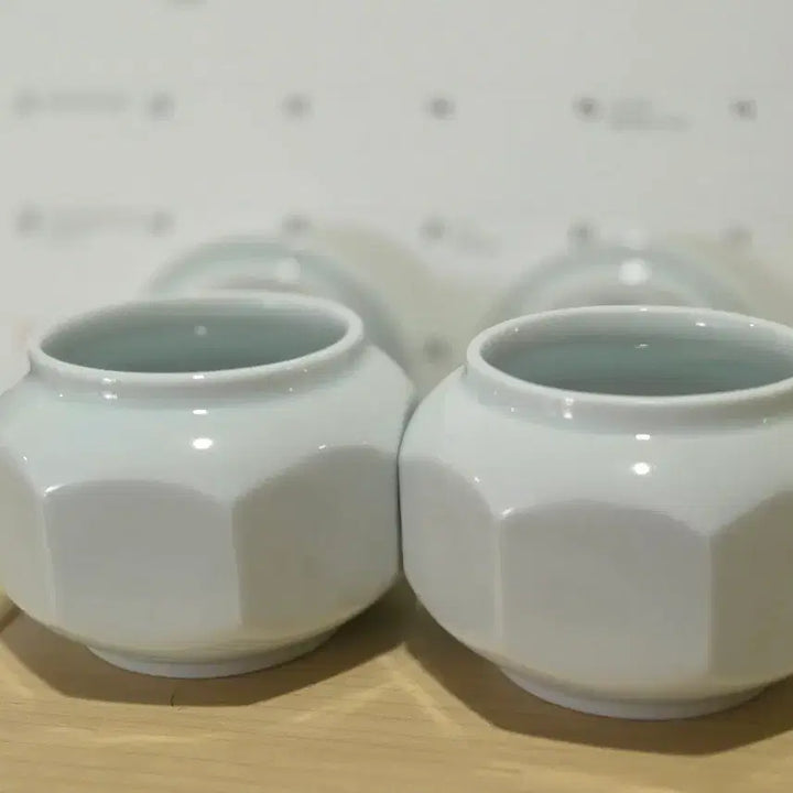 [BUNJANG] Wooyil Ceramic Silver Coin Jar (Set of 2) / 우일요 은전 단지 2개