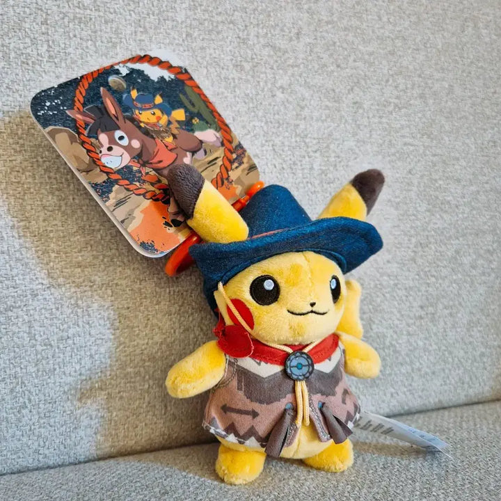[BUNJANG] Pokémon Center Japan Run Run Desert Pikachu Keyring Mascot / 새상품) 일본 포케센 런런 데저트 피카츄 키링 인형