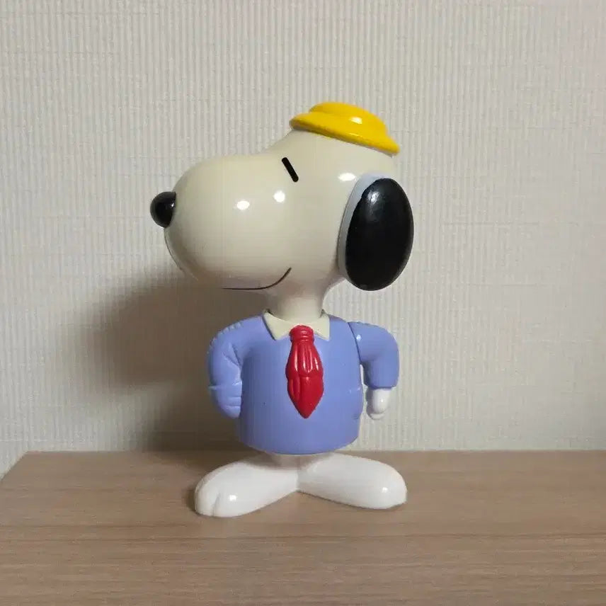 [BUNJANG] Vintage Happy Meal SNOOPY World Tour Figure / 빈티지해피밀 고전완구 스누피 피규어 프랑스 스누피월드투어