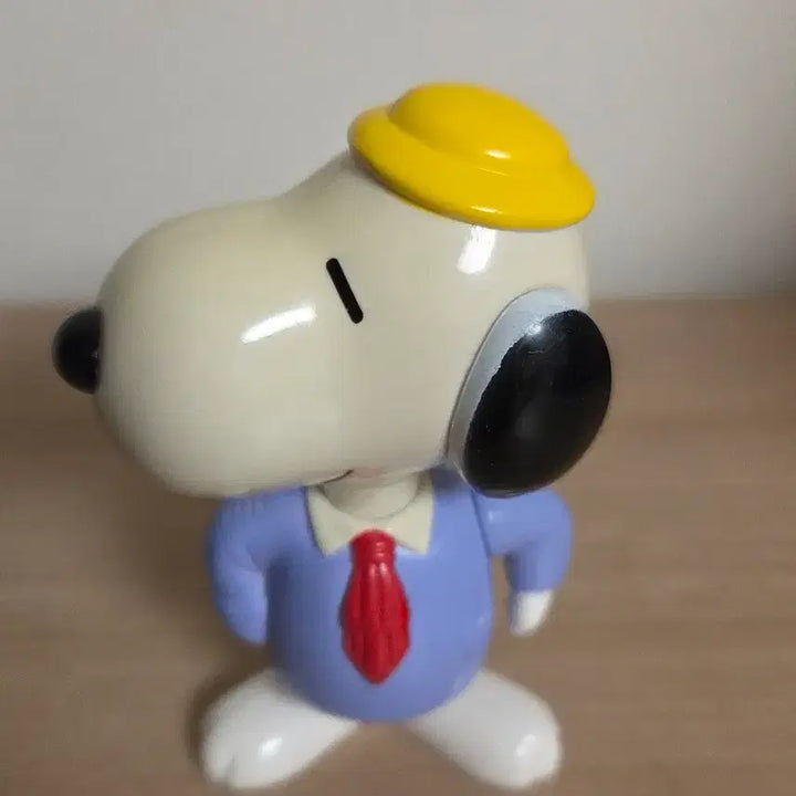 [BUNJANG] Vintage Happy Meal SNOOPY World Tour Figure / 빈티지해피밀 고전완구 스누피 피규어 프랑스 스누피월드투어