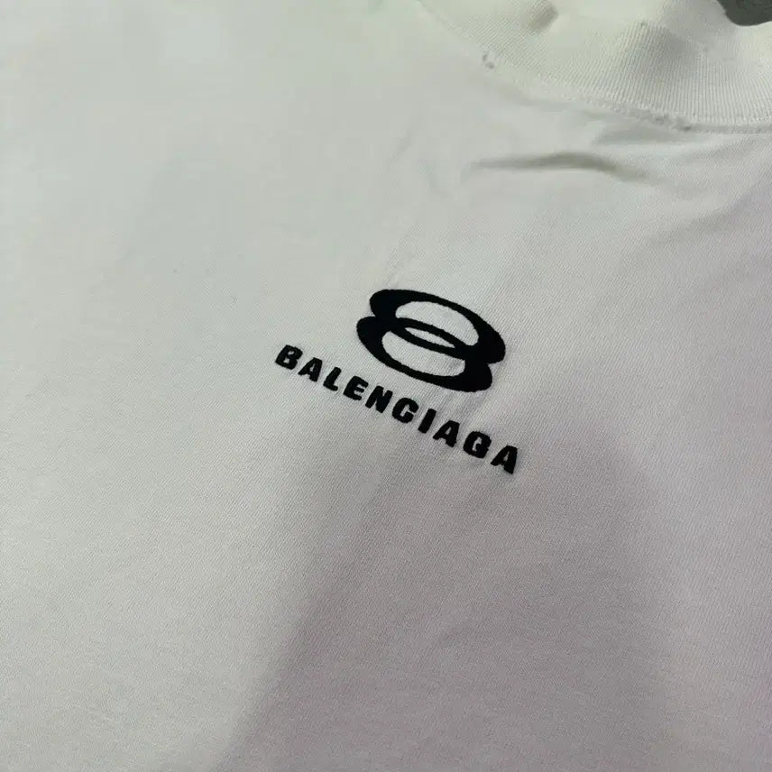 [SOLD OUT] 발렌시아가 디스 티셔츠 화이트 (3)