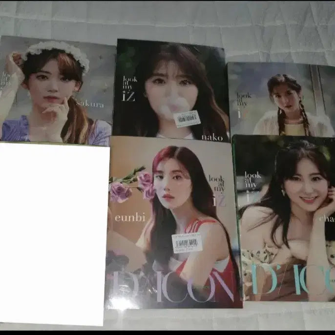 [BUNJANG] IZ*ONE Dicon Photobook Bundle Set (5 Types) Sealed / 미개봉)아이즈원 디아이콘 화보집 일괄판매(5종)