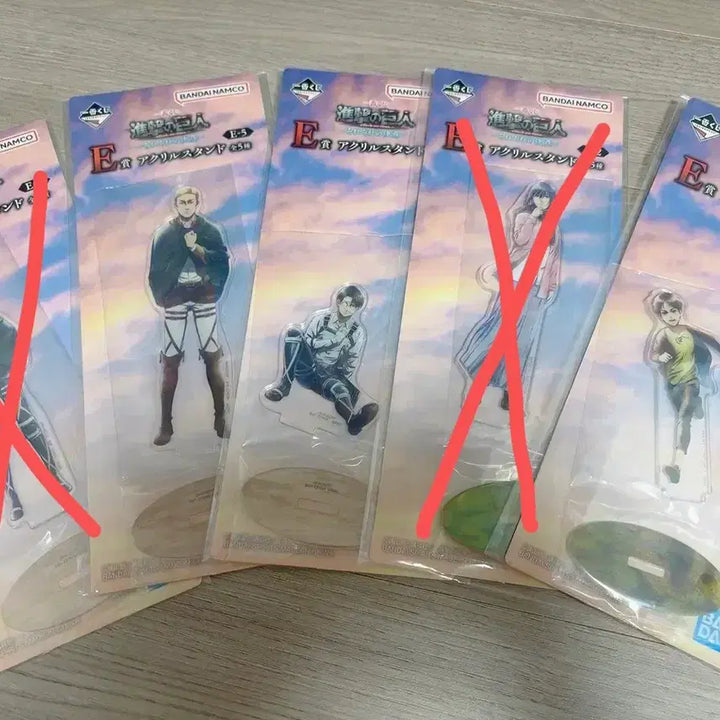 [BUNJANG] Attack on Titan Ichiban Kuji E Prize Acrylic Stand / 진격의거인 제일복권E상 아크릴스탠드 팝니다