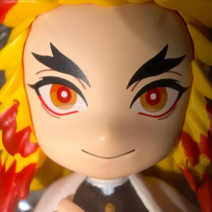 [BUNJANG] Demon Slayer Kyojuro Rengoku Palverse Figure / 귀멸의칼날 렌고쿠 팔버스 palverse 피규어 팔아요