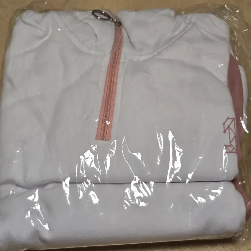 [BUNJANG] Wanna One Anorak Windbreaker Free Size / 워너원 아노락 새상품 (포카 없음)