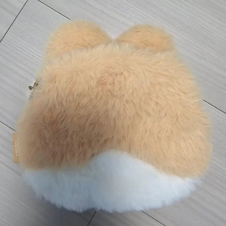 [BUNJANG] EXO Baekhyun Fluffy Pouch / 백현 터래기 파우치 (배송비포함 26000원)