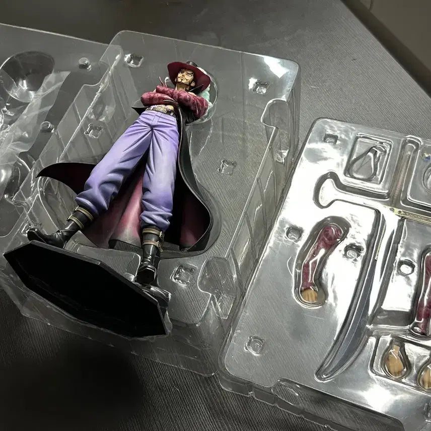 [BUNJANG] POP Mihawk Ver. 2 Figure (Re-release Version) / 메가하우스 POP 미호크피규어NEO-DX ver2(이번주만 번장 최저가)