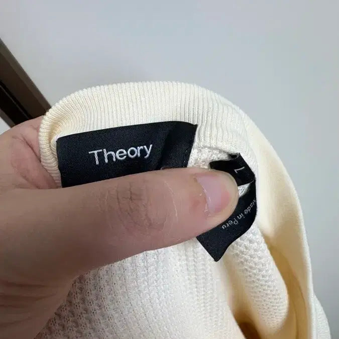 [BUNJANG] Theory Henry Neck Waffle T-Shirt Ivory / [L] 띠어리 헨리넥 와플 티셔츠 아이보리