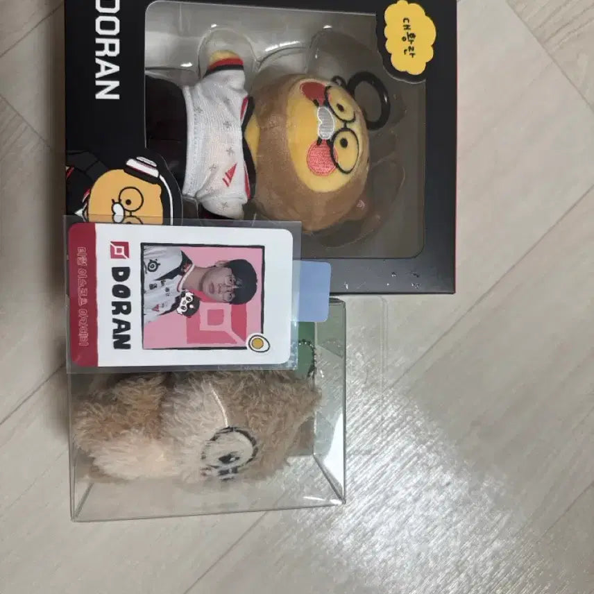 [BUNJANG] T1 Chunsik Doran Plush &amp; T1 Confetti Bundle / 급처)T1 춘식이 도란&amp; T1컨페티 단체&amp;애니멀키링&amp;아카데미포카