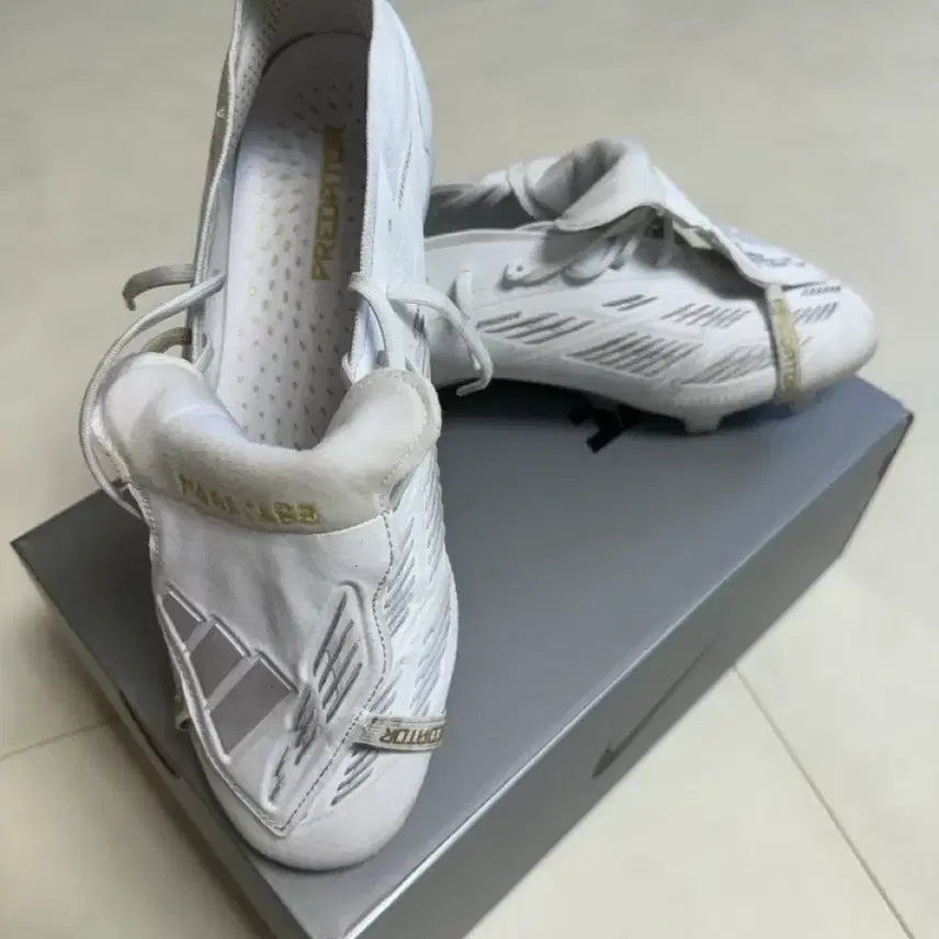 [BUNJANG] Adidas Predator 24 Elite FG Soccer Cleats / 아디다스 프레데터24 엘리트 FG 스터드 컷