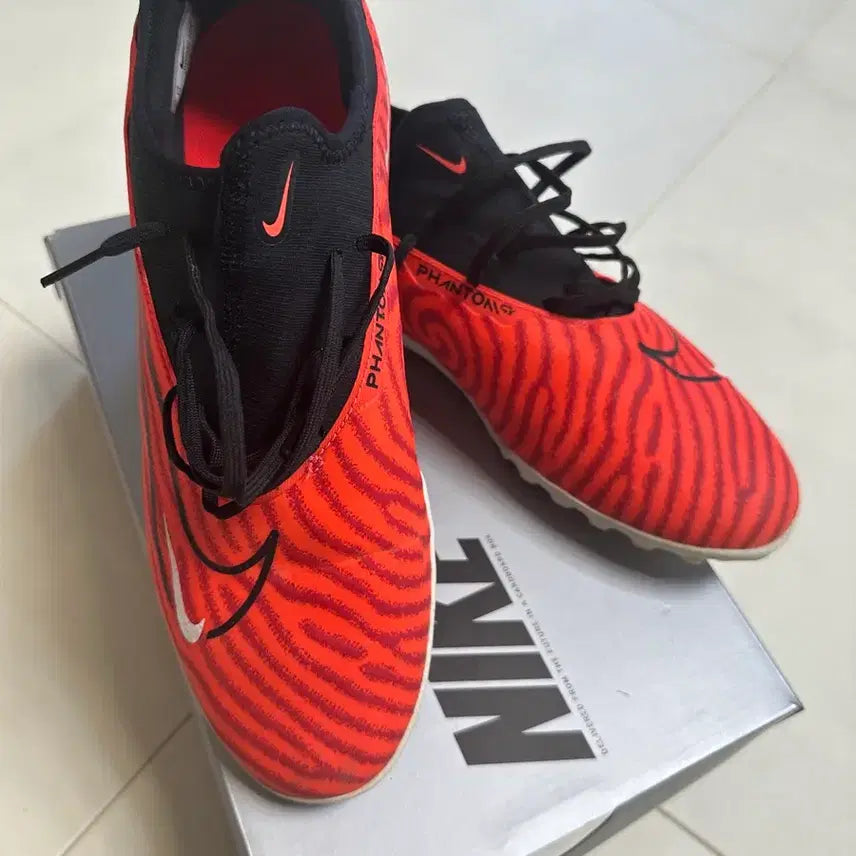 [BUNJANG] Nike Phantom GX Pro TF Soccer Cleats / 나이키 팬텀GX 프로 TF