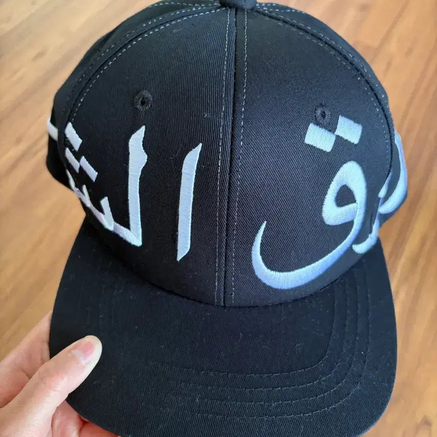 [BUNJANG] BIGBANG Taeyang Rise Concert Bundle Set Cap / 빅뱅태양rise콘서트 모자 팔아요(2개 일괄)