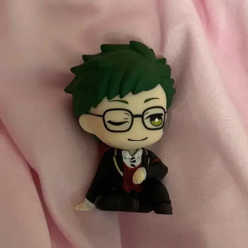 [BUNJANG] Twisted Wonderland Tray Akirako Shoulder Cushion / 트위스테 트레이 어깨쿵