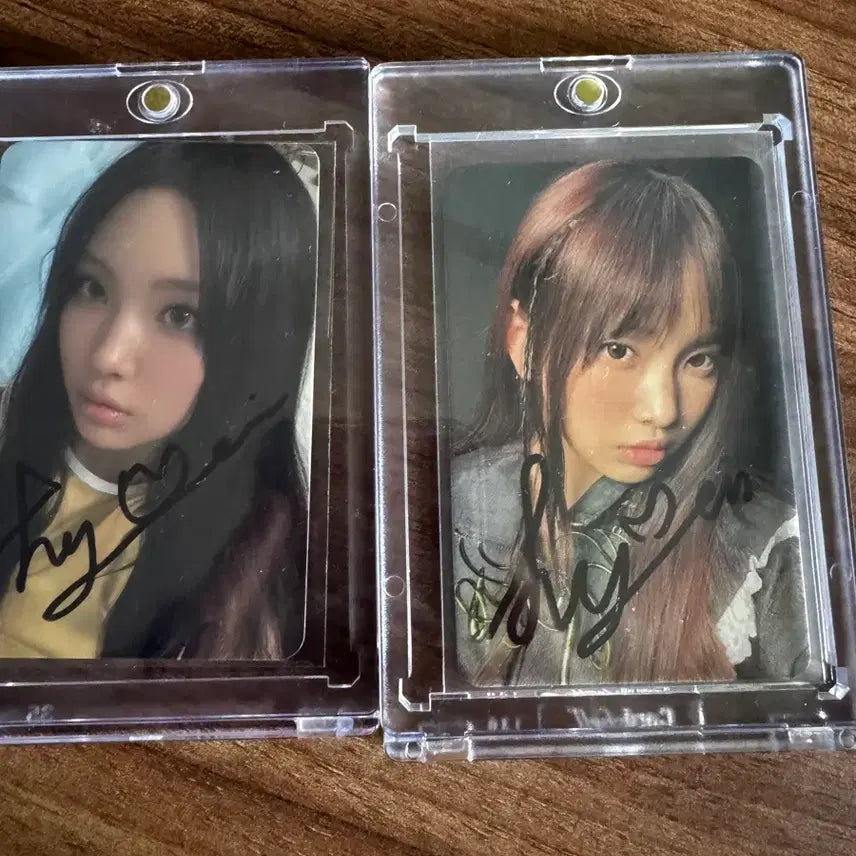 [BUNJANG] NewJeans Hyein Signed Photocard / 뉴진스 싸인 혜인
