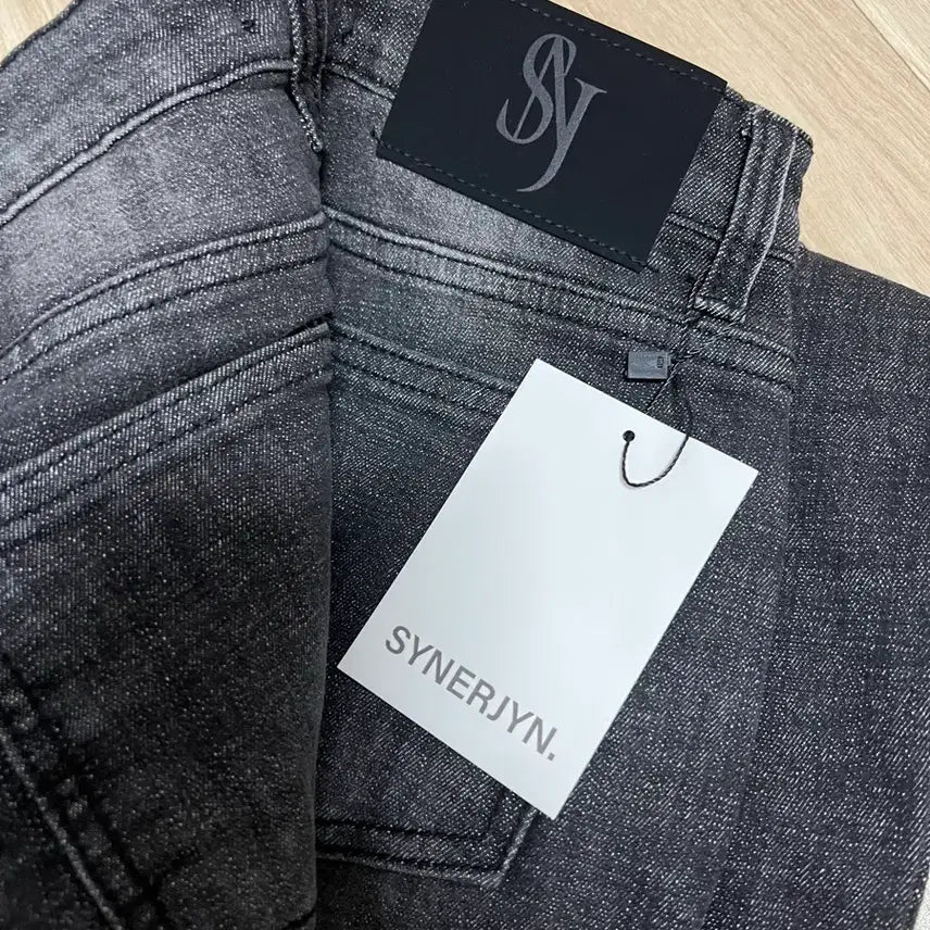 [SOLD OUT] [시너진]캣 워싱 데님 팬츠 블랙 S-LONG