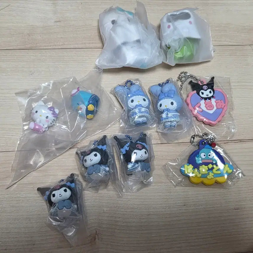 [BUNJANG] Sanrio Characters Gacha Keyring Figures (Kuromi, My Melody, Hello Kitty, Keroppi, Hangyodon) / 산리오 쿠로미 마이멜로디 헬로키티 케로피 한교동 가챠 키링 피규어