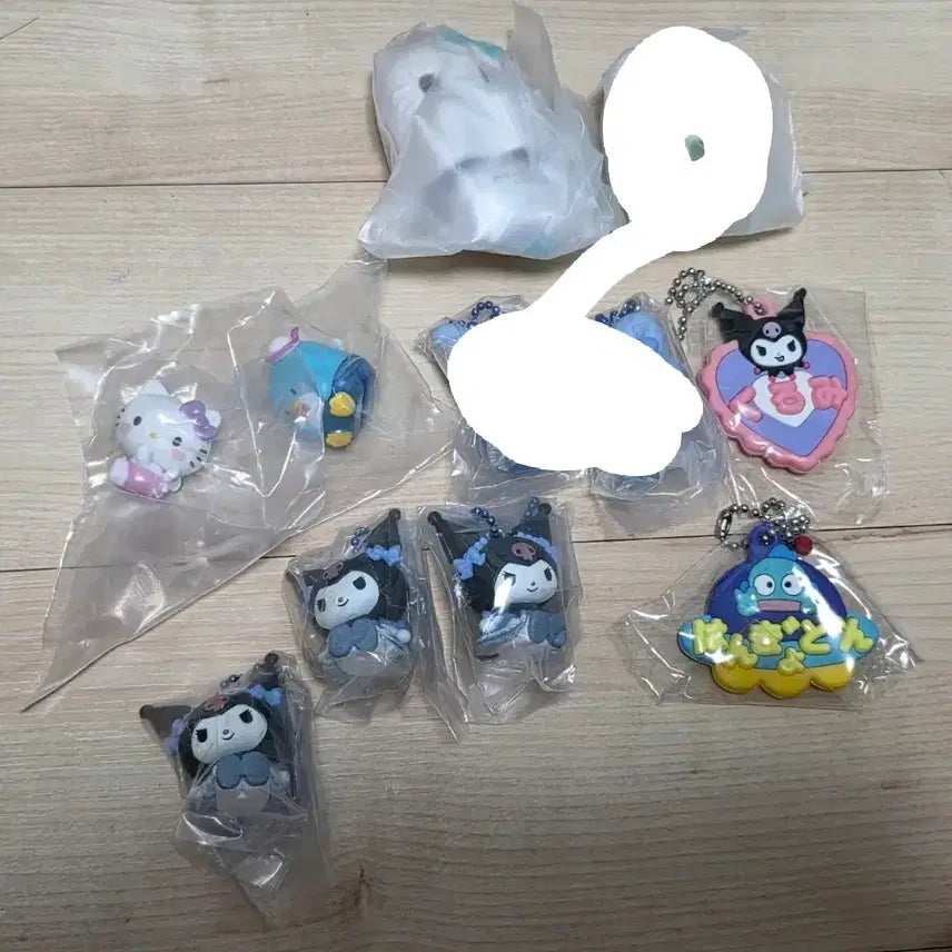 [BUNJANG] Sanrio Characters Gacha Keyring Figures (Kuromi, My Melody, Hello Kitty, Keroppi, Hangyodon) / 산리오 쿠로미 마이멜로디 헬로키티 케로피 한교동 가챠 키링 피규어