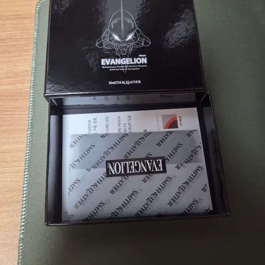 [BUNJANG] Evangelion Exhibition Leather MagSafe Cardholder (Unit-01) / 에반게리온 전시회 레더 맥세이프 카드지갑 (초호기)