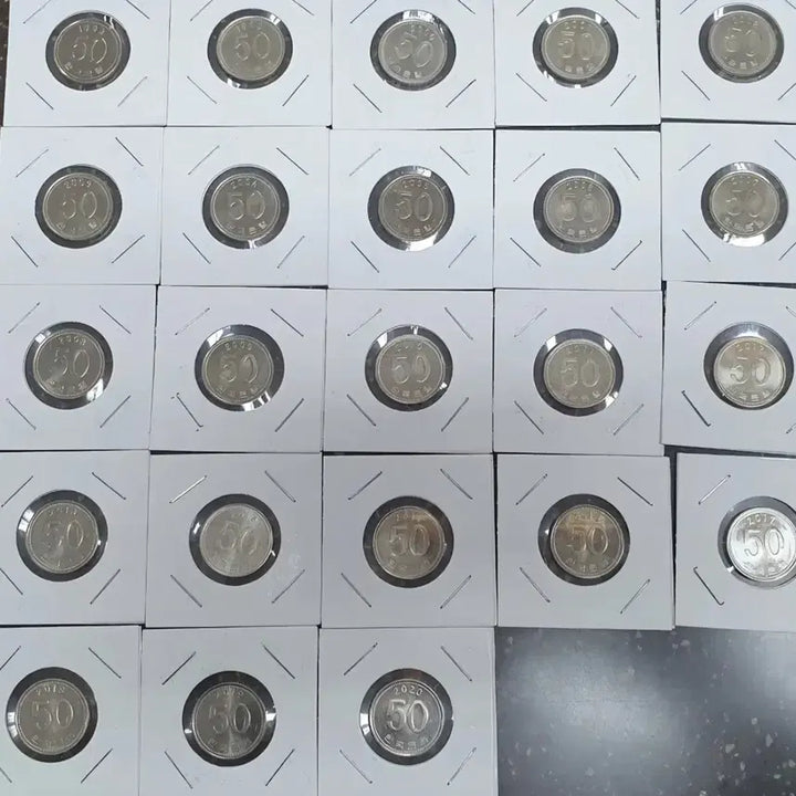 [BUNJANG] Full Set of 50 Won Coin Strips (All Years, Uncirculated) / <최상급 미사용위주> 50원 줄세우기 (모든년도 포함)
