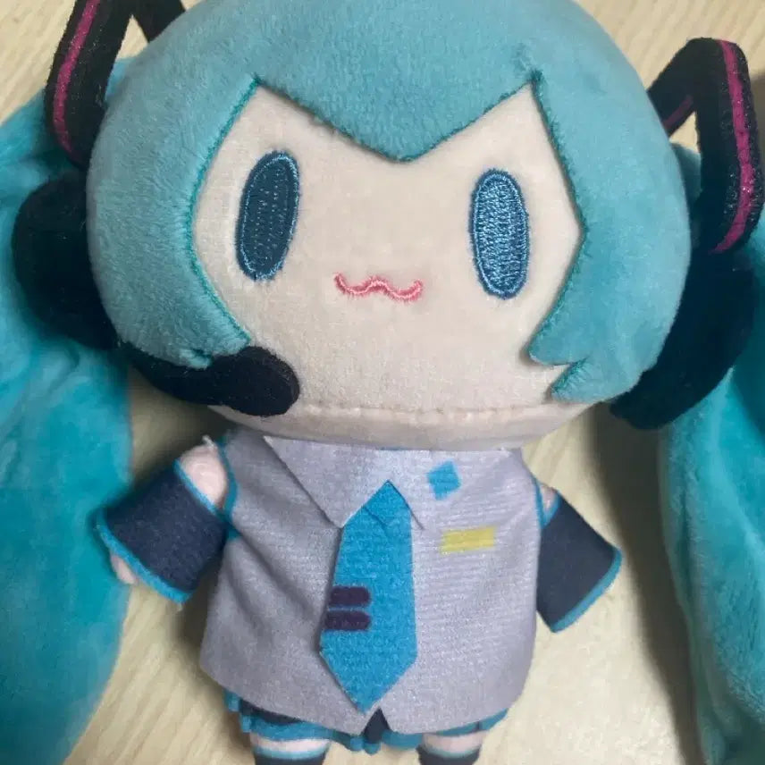 [BUNJANG] Hatsune Miku Plush Doll / 하츠네 미쿠 봉제인형 누이 판매 보카로