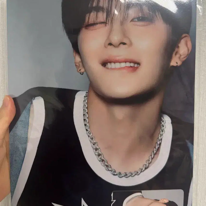[BUNJANG] VERIVERY Beatroad Fansign Photocard Bundle + Boys Planet 2 Yu Seongmin A4 Poster / 베리베리 비트로드 팬싸 포카 + 보이즈플래닛2 유강민 A4 포스터