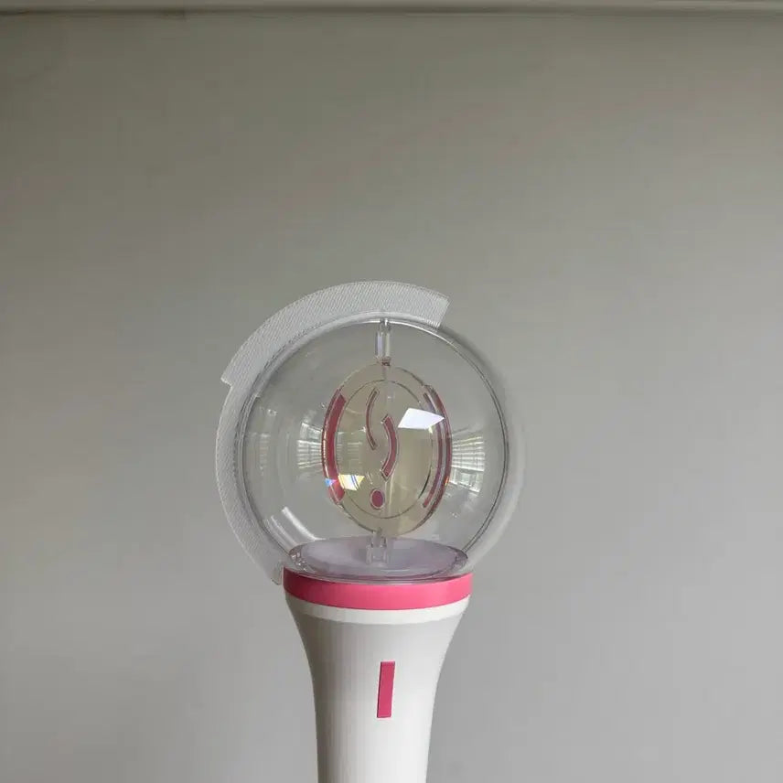 [BUNJANG] STAYC Cheer Stick / 스테이씨 STAYC 응원봉 윙크봉 양도