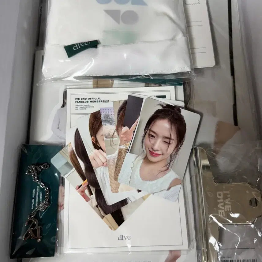 [BUNJANG] IVE DIVE 2nd Gen Fanclub Magazine / 아이브 DIVE 2기 팬클럽 Magazine