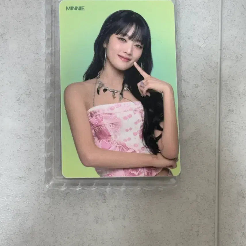 [BUNJANG] G)I-DLE Minnie Signed Photocard / 아이들 민니 싸인 포카