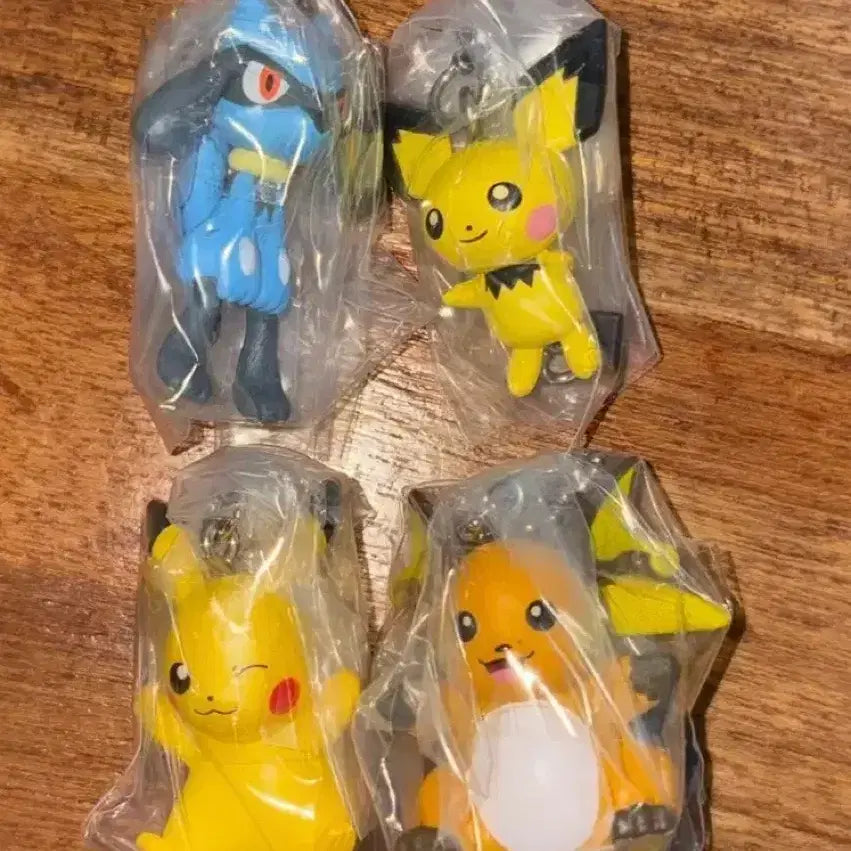 [BUNJANG] Pokemon Pikachu Pichu Raichu Riolu Set / 포켓몬 피카츄 피츄 라이츄 리오르 세트
