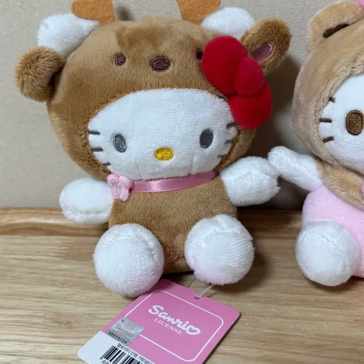 [BUNJANG] Hello Kitty Flower Deer &amp; Bear Doll Keyring Set / 헬로키티 꽃사슴 &amp; 베어 인형 키링 세트