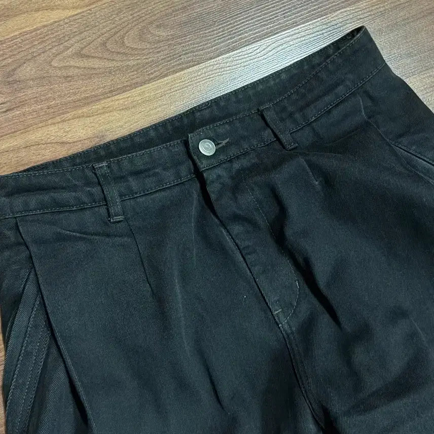 [BUNJANG] COOR Curved Pants Black M / 쿠어 커브드 팬츠 진 블랙 M사이즈 판매합니다.