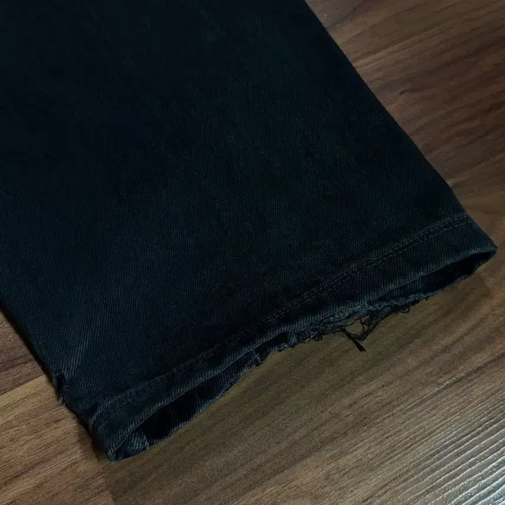 [BUNJANG] COOR Curved Pants Black M / 쿠어 커브드 팬츠 진 블랙 M사이즈 판매합니다.