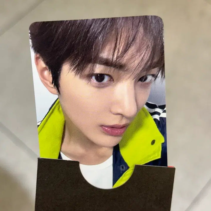 [BUNJANG] ONEUS GUNHEE Official Photo Card Green Light Stick Bundle Set / 코르티스 건호 공방 포토카드, 그린 응원봉 일괄 양도