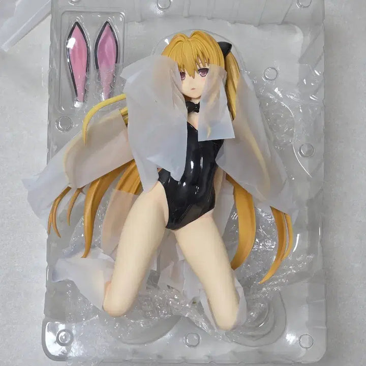 [BUNJANG] Pring 1/4 Scale To Love Ru Darkness Golden Darkness Bare Leg Bunny Figure / 프링 1/4 투 러브 트러블 다크니스 금빛 어둠 맨다리 바니 피규어