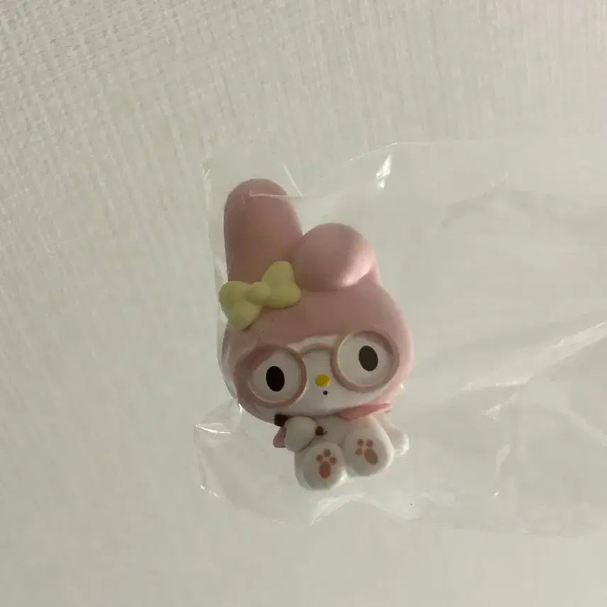 [BUNJANG] Sanrio Characters Glasses Figure My Melody Gacha / 산리오 캐릭터즈 안경 피규어 가챠 마이멜로디 (폼푸 교환가능)
