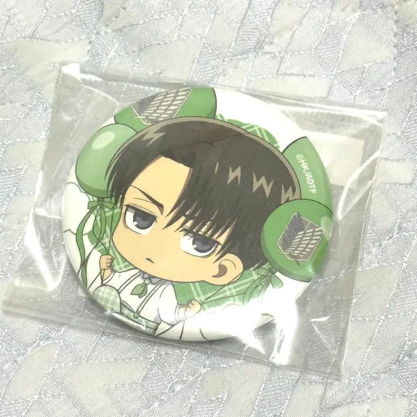 [BUNJANG] Attack on Titan Levi Ackerman Can Badge / 진격의 거인 리바이 병장 캔뱃지